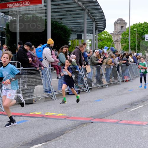 25.04.2026 - Das Zehntel Tim E. http://msf.ph/oto/9573841 25.04.2026 10:48:17 Ziel 5454, 5502, 5905, 6685, 6889, 6906, 7315, 7549, 7588, 7604, 7624, 7696 meine-sportfotos.de