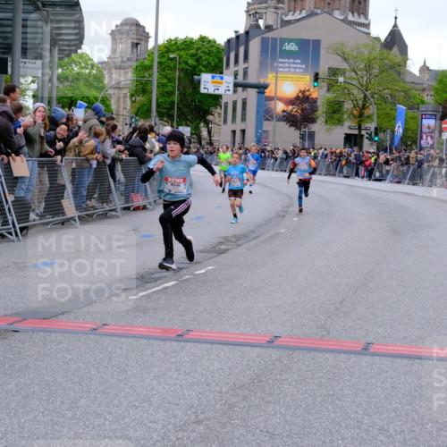 25.04.2026 - Das Zehntel Tim E. http://msf.ph/oto/9573854 25.04.2026 10:48:20 Ziel 5299, 5454, 5502, 5905, 6685, 6889, 6906, 7315, 7588, 7604, 7696, 7738 meine-sportfotos.de