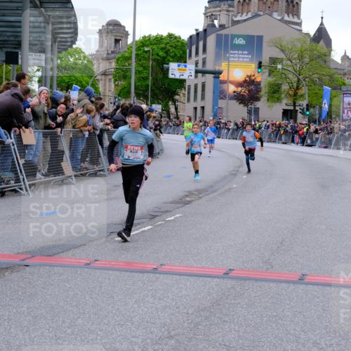 25.04.2026 - Das Zehntel Tim E. http://msf.ph/oto/9573855 25.04.2026 10:48:20 Ziel 5299, 5454, 5502, 5905, 6685, 6889, 6906, 7315, 7588, 7604, 7696, 7738 meine-sportfotos.de