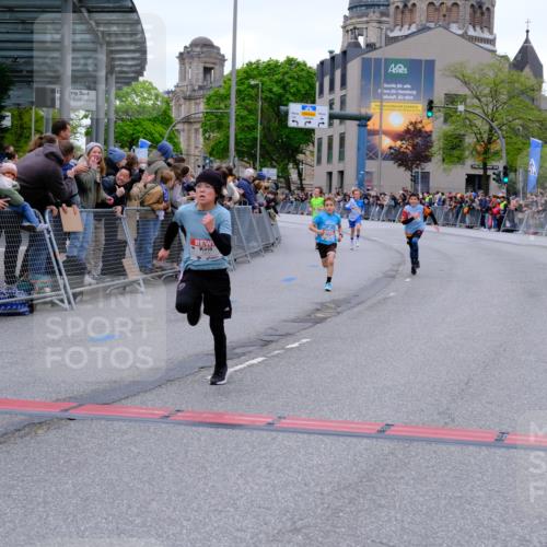 25.04.2026 - Das Zehntel Tim E. http://msf.ph/oto/9573856 25.04.2026 10:48:20 Ziel 5299, 5454, 5502, 5905, 6685, 6889, 6906, 7315, 7588, 7604, 7696, 7738 meine-sportfotos.de
