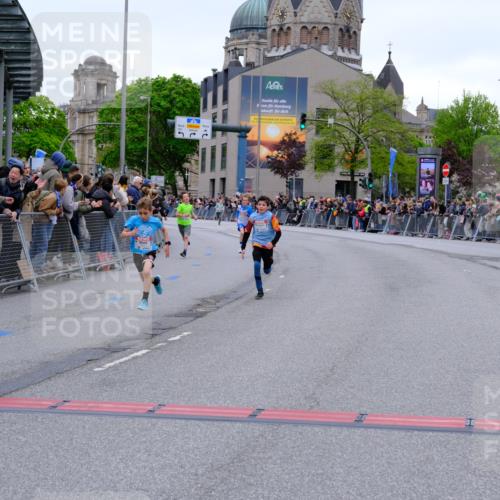 25.04.2026 - Das Zehntel Tim E. http://msf.ph/oto/9573861 25.04.2026 10:48:21 Ziel 5299, 5502, 5905, 6685, 6889, 6906, 7315, 7588, 7604, 7696, 7738 meine-sportfotos.de