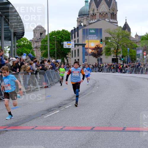 25.04.2026 - Das Zehntel Tim E. http://msf.ph/oto/9573864 25.04.2026 10:48:22 Ziel 5299, 5905, 6685, 6889, 6906, 7315, 7588, 7604, 7696, 7738 meine-sportfotos.de