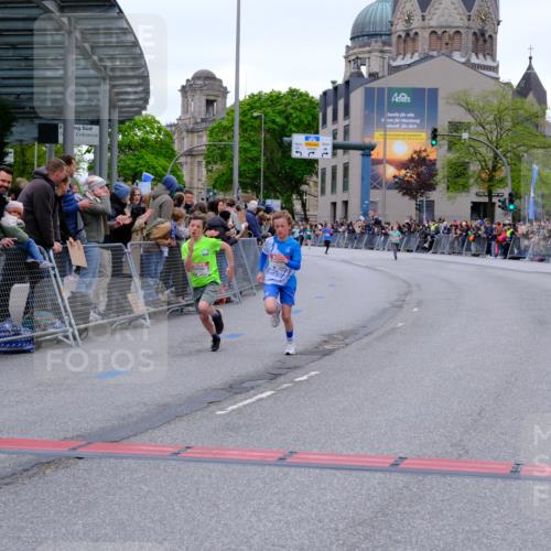 25.04.2026 - Das Zehntel Tim E. http://msf.ph/oto/9573876 25.04.2026 10:48:24 Ziel 5299, 5905, 6906, 7315, 7588, 7604, 7696, 7738 meine-sportfotos.de