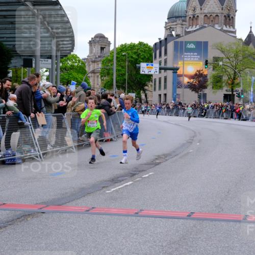 25.04.2026 - Das Zehntel Tim E. http://msf.ph/oto/9573877 25.04.2026 10:48:24 Ziel 5299, 5905, 6906, 7315, 7588, 7604, 7696, 7738 meine-sportfotos.de