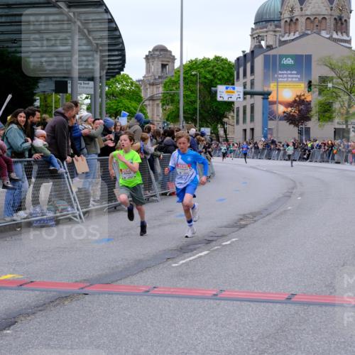 25.04.2026 - Das Zehntel Tim E. http://msf.ph/oto/9573879 25.04.2026 10:48:25 Ziel 5299, 5905, 6906, 7315, 7588, 7604, 7696, 7738 meine-sportfotos.de