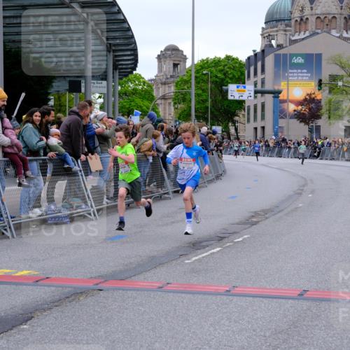 25.04.2026 - Das Zehntel Tim E. http://msf.ph/oto/9573880 25.04.2026 10:48:25 Ziel 5299, 5905, 6906, 7315, 7588, 7604, 7696, 7738 meine-sportfotos.de