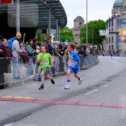 25.04.2026 - Das Zehntel Tim E. http://msf.ph/oto/9573883 25.04.2026 10:48:25 Ziel 5299, 5905, 6906, 7315, 7588, 7604, 7696, 7738 meine-sportfotos.de