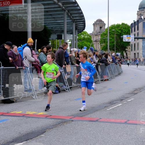 25.04.2026 - Das Zehntel Tim E. http://msf.ph/oto/9573884 25.04.2026 10:48:25 Ziel 5299, 5905, 6906, 7315, 7588, 7604, 7696, 7738 meine-sportfotos.de