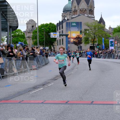 25.04.2026 - Das Zehntel Tim E. http://msf.ph/oto/9573893 25.04.2026 10:48:33 Ziel 6037, 6095, 6341, 7960 meine-sportfotos.de