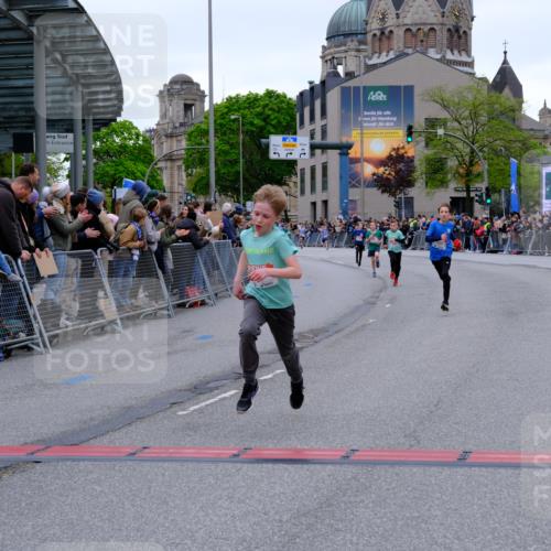 25.04.2026 - Das Zehntel Tim E. http://msf.ph/oto/9573896 25.04.2026 10:48:33 Ziel 6037, 6095, 6341, 7960 meine-sportfotos.de