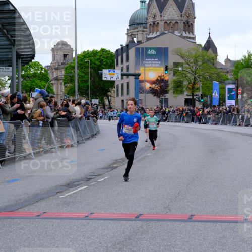 25.04.2026 - Das Zehntel Tim E. http://msf.ph/oto/9573900 25.04.2026 10:48:34 Ziel 6037, 6095, 6341, 7960 meine-sportfotos.de
