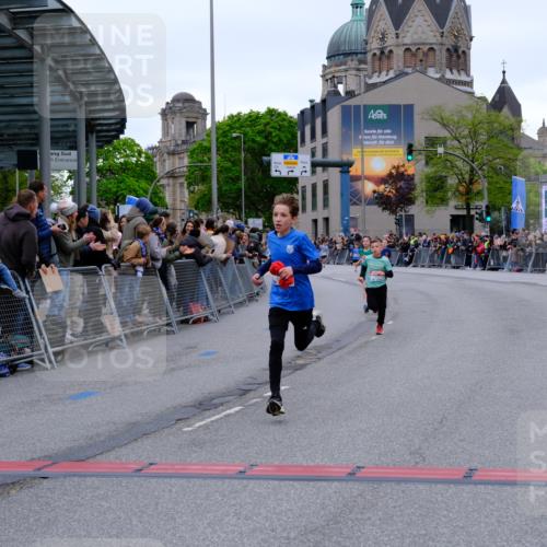 25.04.2026 - Das Zehntel Tim E. http://msf.ph/oto/9573903 25.04.2026 10:48:35 Ziel 5425, 6037, 6095, 6341, 7960 meine-sportfotos.de