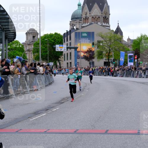25.04.2026 - Das Zehntel Tim E. http://msf.ph/oto/9573906 25.04.2026 10:48:36 Ziel 5425, 6037, 6095, 6341, 7960 meine-sportfotos.de