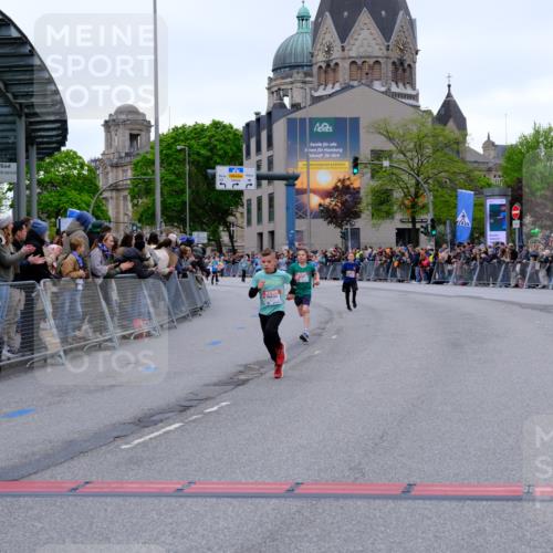 25.04.2026 - Das Zehntel Tim E. http://msf.ph/oto/9573907 25.04.2026 10:48:36 Ziel 5425, 6037, 6095, 6341, 7960 meine-sportfotos.de