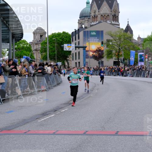 25.04.2026 - Das Zehntel Tim E. http://msf.ph/oto/9573909 25.04.2026 10:48:36 Ziel 5425, 6037, 6095, 6341, 7960 meine-sportfotos.de