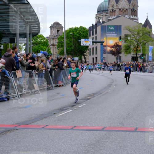 25.04.2026 - Das Zehntel Tim E. http://msf.ph/oto/9573914 25.04.2026 10:48:38 Ziel 5425, 6037, 6095, 6341, 7960 meine-sportfotos.de