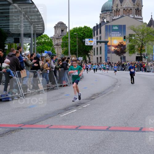 25.04.2026 - Das Zehntel Tim E. http://msf.ph/oto/9573915 25.04.2026 10:48:38 Ziel 5425, 6037, 6095, 6341, 7960 meine-sportfotos.de