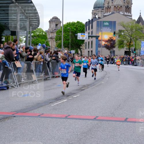 25.04.2026 - Das Zehntel Tim E. http://msf.ph/oto/9573925 25.04.2026 10:48:45 Ziel 5425, 6104, 6326, 6407, 6913, 7381, 7385, 7747, 7960, 7982, 8025 meine-sportfotos.de
