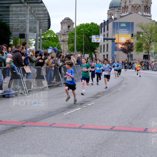 25.04.2026 - Das Zehntel Tim E. http://msf.ph/oto/9573927 25.04.2026 10:48:45 Ziel 5425, 6104, 6326, 6407, 6913, 7381, 7385, 7747, 7960, 7982, 8025 meine-sportfotos.de