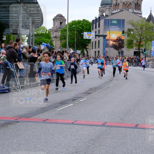 25.04.2026 - Das Zehntel Tim E. http://msf.ph/oto/9573931 25.04.2026 10:48:47 Ziel 5425, 6104, 6326, 6407, 6913, 7006, 7381, 7385, 7547, 7664, 7724, 7747, 7753, 7982, 8025 meine-sportfotos.de