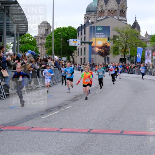 25.04.2026 - Das Zehntel Tim E. http://msf.ph/oto/9573942 25.04.2026 10:48:49 Ziel 6104, 6326, 6407, 6913, 7006, 7381, 7385, 7547, 7664, 7724, 7747, 7748, 7753, 7977, 7982, 8025 meine-sportfotos.de