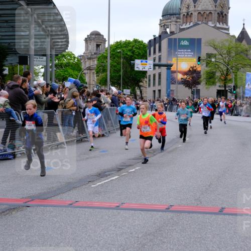25.04.2026 - Das Zehntel Tim E. http://msf.ph/oto/9573945 25.04.2026 10:48:49 Ziel 6104, 6326, 6407, 6913, 7006, 7381, 7385, 7547, 7664, 7724, 7747, 7748, 7753, 7977, 7982, 8025 meine-sportfotos.de