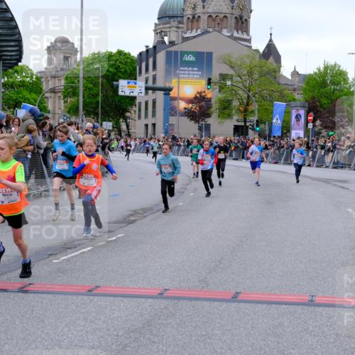 25.04.2026 - Das Zehntel Tim E. http://msf.ph/oto/9573948 25.04.2026 10:48:50 Ziel 6104, 6326, 6407, 6913, 7006, 7381, 7385, 7547, 7664, 7724, 7747, 7748, 7753, 7977, 7982, 8025 meine-sportfotos.de