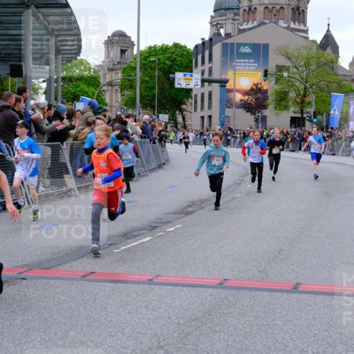 25.04.2026 - Das Zehntel Tim E. http://msf.ph/oto/9573951 25.04.2026 10:48:50 Ziel 6104, 6326, 6407, 6913, 7006, 7381, 7385, 7547, 7664, 7724, 7747, 7748, 7753, 7977, 7982, 8025 meine-sportfotos.de