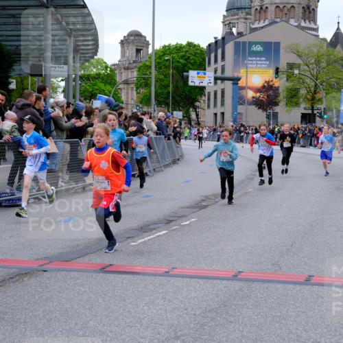 25.04.2026 - Das Zehntel Tim E. http://msf.ph/oto/9573952 25.04.2026 10:48:50 Ziel 6104, 6326, 6407, 6913, 7006, 7381, 7385, 7547, 7664, 7724, 7747, 7748, 7753, 7977, 7982, 8025 meine-sportfotos.de