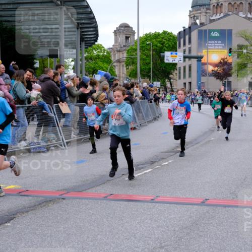 25.04.2026 - Das Zehntel Tim E. http://msf.ph/oto/9573959 25.04.2026 10:48:51 Ziel 6104, 6326, 6407, 6913, 7006, 7381, 7385, 7547, 7625, 7664, 7724, 7747, 7748, 7753, 7977, 7982, 8025 meine-sportfotos.de