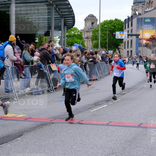 25.04.2026 - Das Zehntel Tim E. http://msf.ph/oto/9573961 25.04.2026 10:48:52 Ziel 6104, 6326, 6407, 6913, 7006, 7380, 7381, 7385, 7547, 7625, 7664, 7724, 7747, 7748, 7753, 7977, 7982, 8025 meine-sportfotos.de