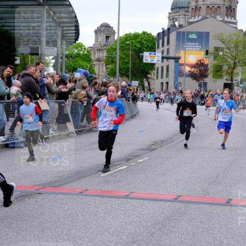25.04.2026 - Das Zehntel Tim E. http://msf.ph/oto/9573962 25.04.2026 10:48:52 Ziel 6104, 6326, 6407, 6913, 7006, 7380, 7381, 7385, 7547, 7625, 7664, 7724, 7747, 7748, 7753, 7977, 7982, 8025 meine-sportfotos.de