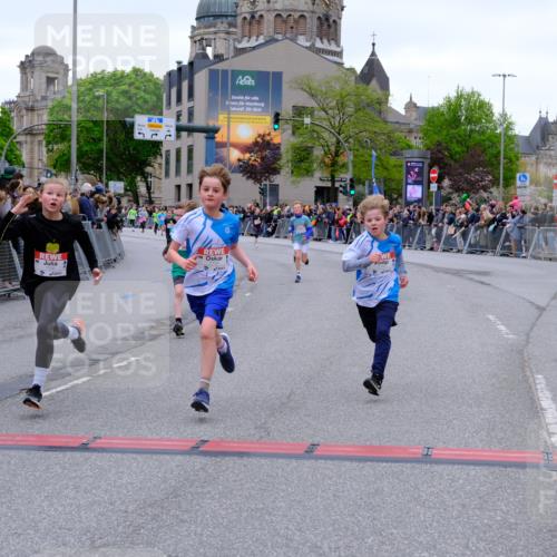 25.04.2026 - Das Zehntel Tim E. http://msf.ph/oto/9573969 25.04.2026 10:48:53 Ziel 6104, 6407, 6913, 7006, 7380, 7381, 7385, 7547, 7625, 7664, 7724, 7747, 7748, 7753, 7977, 7982, 8025 meine-sportfotos.de