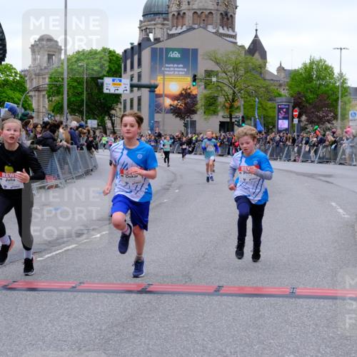 25.04.2026 - Das Zehntel Tim E. http://msf.ph/oto/9573971 25.04.2026 10:48:53 Ziel 6104, 6407, 6913, 7006, 7380, 7381, 7385, 7547, 7625, 7664, 7724, 7747, 7748, 7753, 7977, 7982, 8025 meine-sportfotos.de