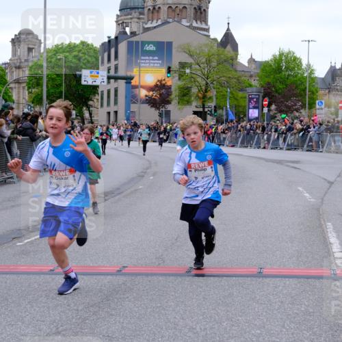 25.04.2026 - Das Zehntel Tim E. http://msf.ph/oto/9573974 25.04.2026 10:48:54 Ziel 6104, 6407, 6913, 7006, 7380, 7381, 7385, 7547, 7625, 7664, 7724, 7747, 7748, 7753, 7977, 8025 meine-sportfotos.de