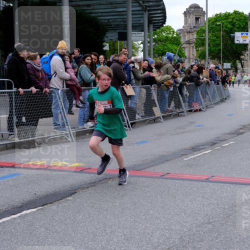 25.04.2026 - Das Zehntel Tim E. http://msf.ph/oto/9573975 25.04.2026 10:48:55 Ziel 6104, 6707, 6913, 7006, 7380, 7381, 7385, 7547, 7625, 7664, 7724, 7747, 7748, 7753, 7977, 8025 meine-sportfotos.de