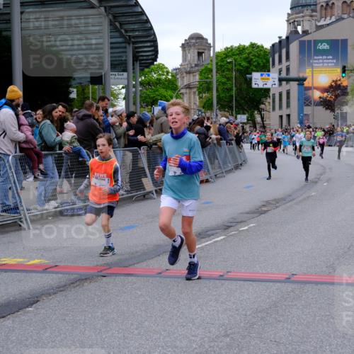 25.04.2026 - Das Zehntel Tim E. http://msf.ph/oto/9573984 25.04.2026 10:48:58 Ziel 5012, 5416, 6056, 6668, 6707, 7006, 7380, 7547, 7625, 7664, 7724, 7726, 7748, 7753, 7977 meine-sportfotos.de