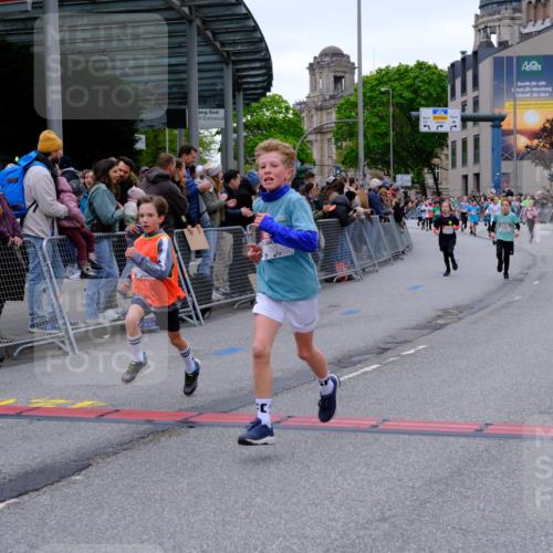 25.04.2026 - Das Zehntel Tim E. http://msf.ph/oto/9573985 25.04.2026 10:48:58 Ziel 5012, 5416, 6056, 6668, 6707, 7006, 7380, 7547, 7625, 7664, 7724, 7726, 7748, 7753, 7977 meine-sportfotos.de