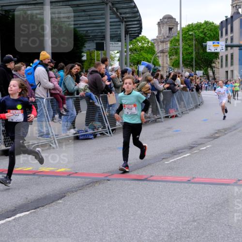 25.04.2026 - Das Zehntel Tim E. http://msf.ph/oto/9573992 25.04.2026 10:49:01 Ziel 5012, 5416, 6056, 6668, 6707, 7176, 7380, 7625, 7726, 7977 meine-sportfotos.de