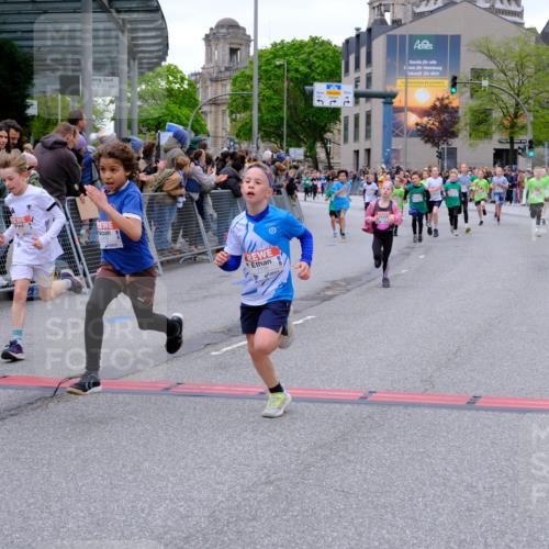 25.04.2026 - Das Zehntel Tim E. http://msf.ph/oto/9574004 25.04.2026 10:49:04 Ziel 5008, 5012, 5300, 5416, 6056, 6417, 6422, 6423, 6523, 6544, 6553, 6668, 6707, 6940, 7138, 7146, 7164, 7176, 7303, 7380, 7726, 7972 meine-sportfotos.de