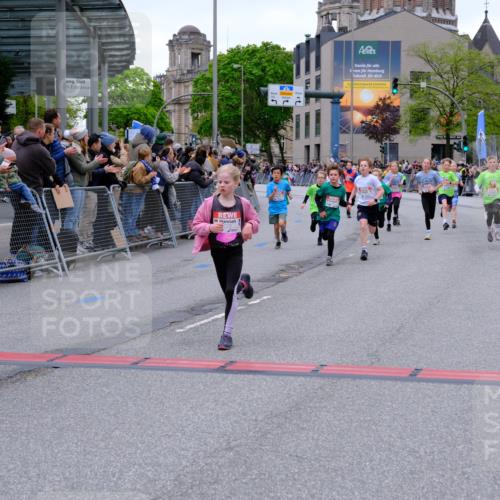 25.04.2026 - Das Zehntel Tim E. http://msf.ph/oto/9574008 25.04.2026 10:49:06 Ziel 5008, 5012, 5300, 5416, 6056, 6417, 6422, 6423, 6523, 6544, 6548, 6553, 6668, 6707, 6940, 7138, 7146, 7164, 7176, 7303, 7402, 7726, 7972 meine-sportfotos.de