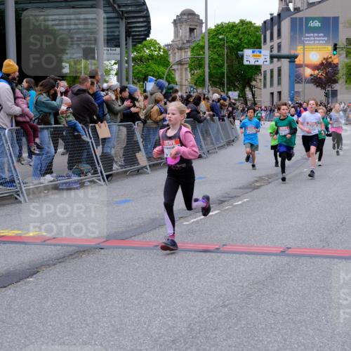25.04.2026 - Das Zehntel Tim E. http://msf.ph/oto/9574011 25.04.2026 10:49:06 Ziel 5008, 5012, 5300, 5416, 6056, 6417, 6422, 6423, 6523, 6544, 6548, 6553, 6668, 6707, 6940, 7138, 7146, 7164, 7176, 7303, 7402, 7726, 7972 meine-sportfotos.de