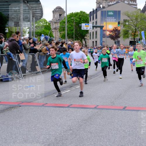 25.04.2026 - Das Zehntel Tim E. http://msf.ph/oto/9574019 25.04.2026 10:49:07 Ziel 5008, 5012, 5300, 5416, 6056, 6417, 6422, 6423, 6523, 6544, 6548, 6553, 6668, 6707, 6940, 7138, 7146, 7164, 7176, 7303, 7402, 7726, 7972 meine-sportfotos.de