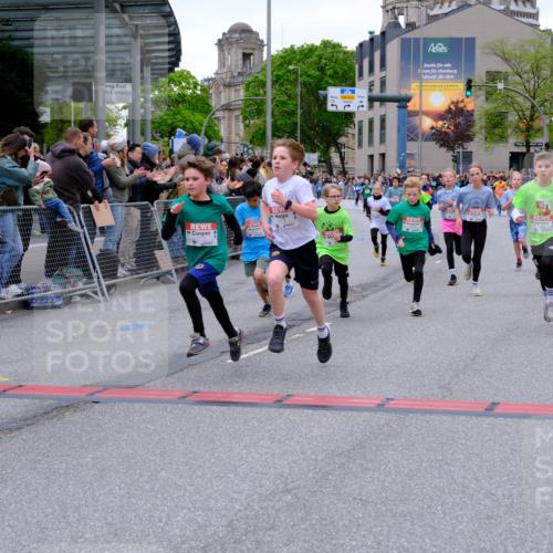 25.04.2026 - Das Zehntel Tim E. http://msf.ph/oto/9574020 25.04.2026 10:49:07 Ziel 5008, 5012, 5300, 5416, 6056, 6417, 6422, 6423, 6523, 6544, 6548, 6553, 6668, 6707, 6940, 7138, 7146, 7164, 7176, 7303, 7402, 7726, 7972 meine-sportfotos.de