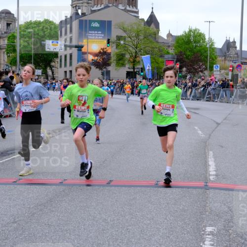 25.04.2026 - Das Zehntel Tim E. http://msf.ph/oto/9574029 25.04.2026 10:49:09 Ziel 5008, 5012, 5300, 5416, 5742, 6417, 6422, 6423, 6523, 6544, 6548, 6553, 6668, 6940, 7138, 7146, 7164, 7176, 7303, 7394, 7402, 7619, 7726, 7972 meine-sportfotos.de