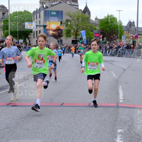 25.04.2026 - Das Zehntel Tim E. http://msf.ph/oto/9574030 25.04.2026 10:49:09 Ziel 5008, 5012, 5300, 5416, 5742, 6417, 6422, 6423, 6523, 6544, 6548, 6553, 6668, 6940, 7138, 7146, 7164, 7176, 7303, 7394, 7402, 7619, 7726, 7972 meine-sportfotos.de