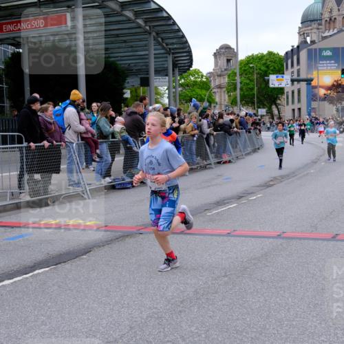 25.04.2026 - Das Zehntel Tim E. http://msf.ph/oto/9574033 25.04.2026 10:49:11 Ziel 5008, 5300, 5742, 6417, 6422, 6423, 6523, 6544, 6548, 6553, 6940, 7138, 7146, 7164, 7176, 7303, 7394, 7402, 7619, 7972 meine-sportfotos.de