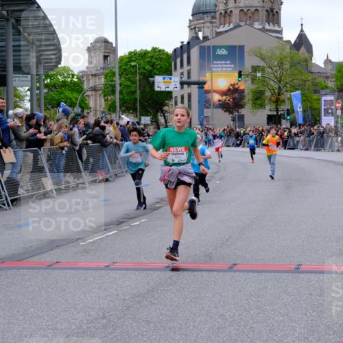 25.04.2026 - Das Zehntel Tim E. http://msf.ph/oto/9574039 25.04.2026 10:49:12 Ziel 5008, 5300, 5734, 5742, 6417, 6422, 6423, 6523, 6544, 6548, 6553, 6711, 6732, 6940, 6964, 7138, 7146, 7164, 7176, 7303, 7394, 7402, 7619, 7972 meine-sportfotos.de