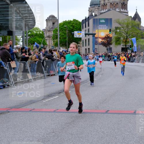 25.04.2026 - Das Zehntel Tim E. http://msf.ph/oto/9574041 25.04.2026 10:49:13 Ziel 5008, 5300, 5734, 5742, 6417, 6422, 6423, 6523, 6544, 6548, 6553, 6711, 6732, 6940, 6964, 7138, 7146, 7164, 7303, 7394, 7402, 7619, 7972 meine-sportfotos.de