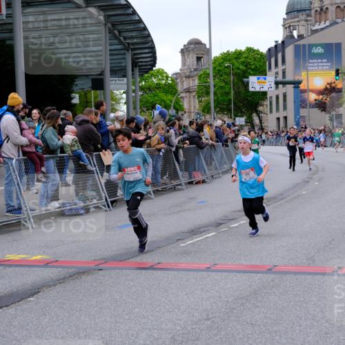 25.04.2026 - Das Zehntel Tim E. http://msf.ph/oto/9574045 25.04.2026 10:49:14 Ziel 5008, 5300, 5734, 5742, 6417, 6422, 6423, 6523, 6544, 6548, 6553, 6711, 6732, 6940, 6964, 7138, 7146, 7164, 7303, 7394, 7402, 7529, 7619, 7972 meine-sportfotos.de